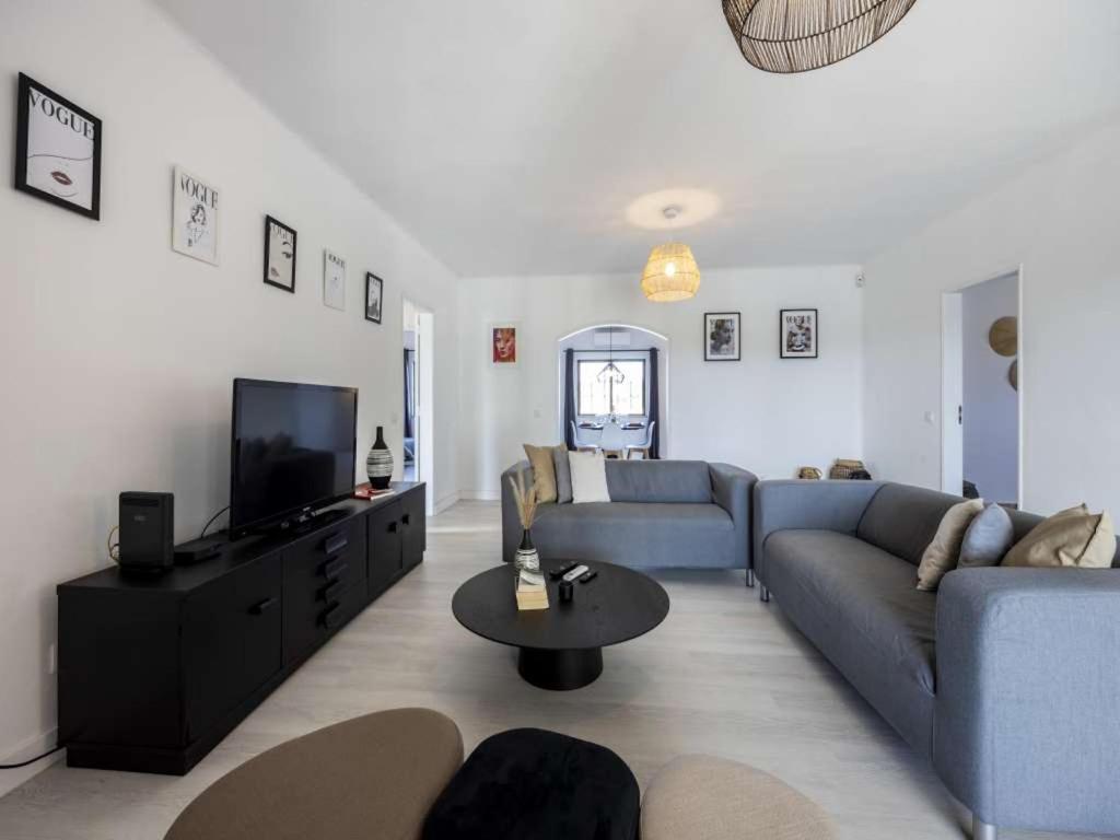 Secluded Carvoeiro Villa 3 Bedrooms Villa Urzais Modern Interiors — photo 1