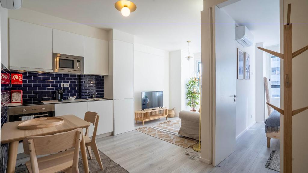 TrindadeFlat w AC by LovelyStay photo 3