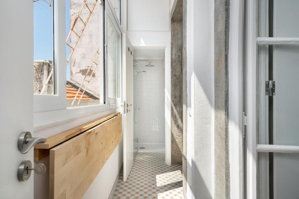 WHome | Prime Location Design Family Apartment photo 3
