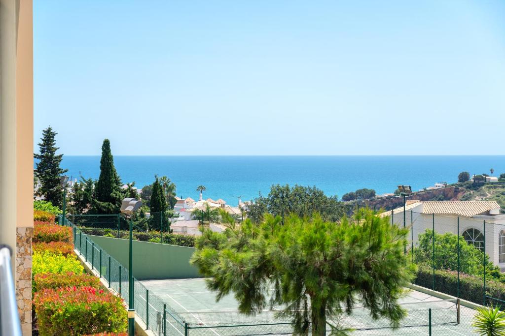 BnB Homes Ocean view Apartment with comfortable Terrace — photo 1
