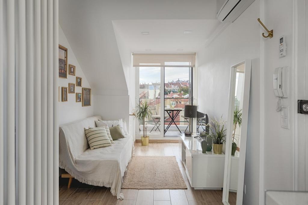 Romantic Gem with 2 Terraces in Alcântara photo 2