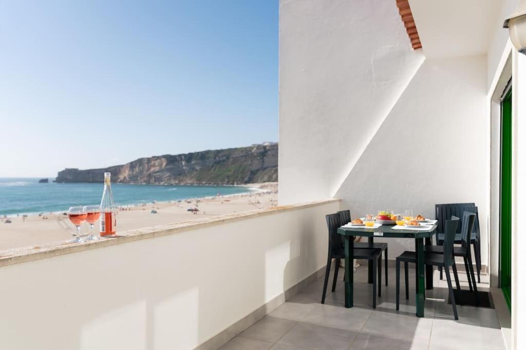Sunset Terrace - Beachfront apartment with private parking — photo 1