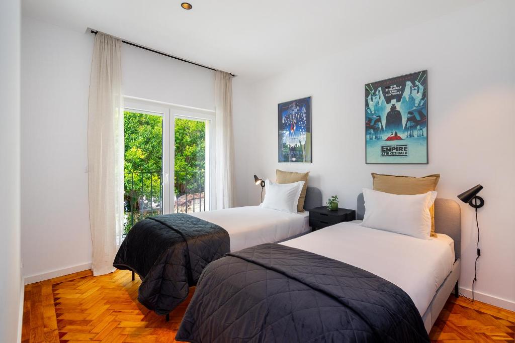 WHome Prime Location w AC 3-Bed Duplex Perfect for Families ONLY photo 2