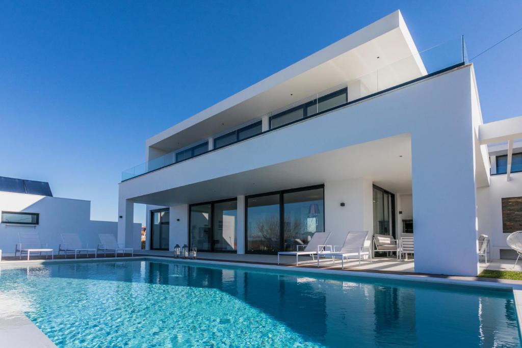 The Villa / Ericeirahills — photo 1