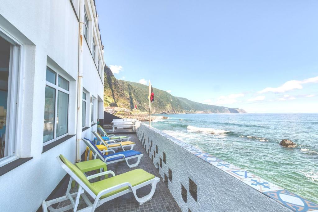 The Waves Hostel by Amazing Madeira photo 2