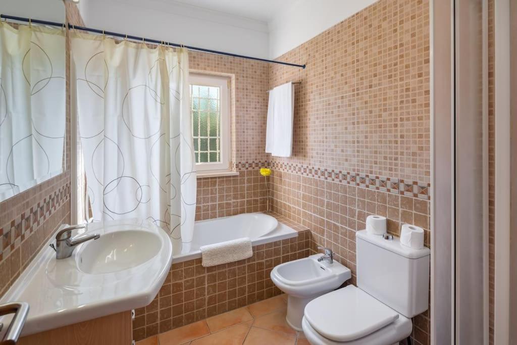 4 Bed Private Villa Ribeiro II with heated pool photo 3