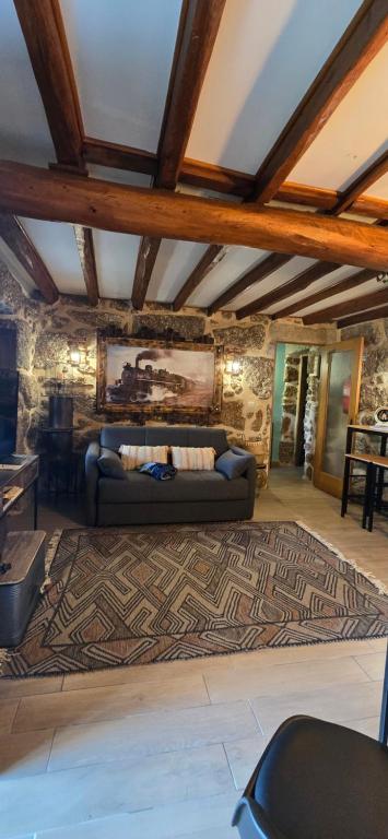 Rustic Retreat-Country House — photo 1