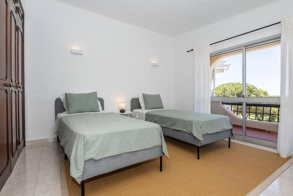 Sunny Vilamoura Golf Villa with Private Pool photo 2