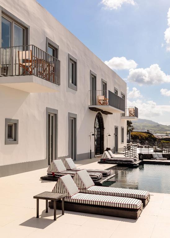 White Exclusive Suites & Villas photo 2