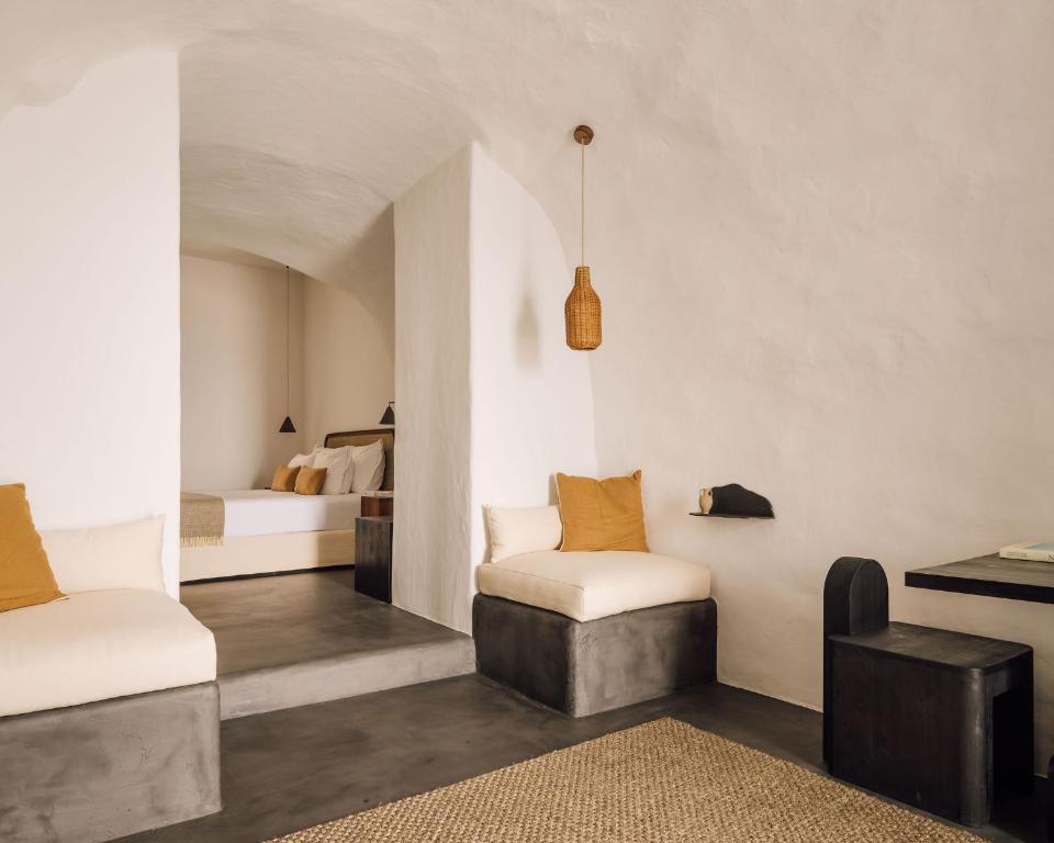 White Exclusive Suites & Villas photo 3