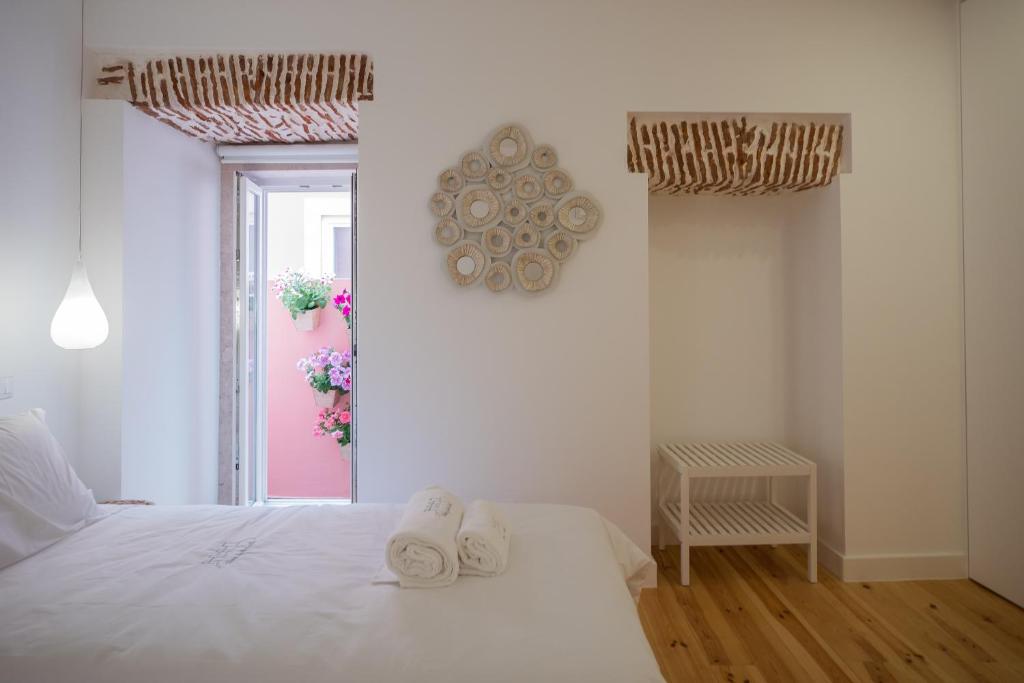 Sunshine House - Exclusive Apartment - Home By The Castle photo 2