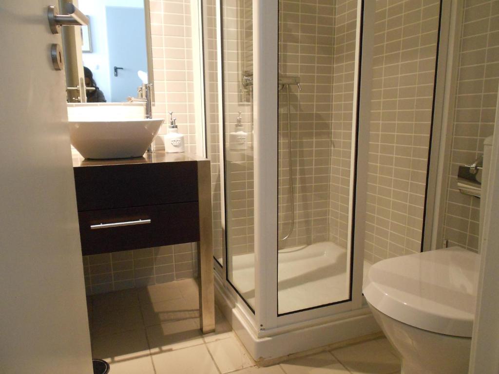 Triplex - Quarto com w.c. privado photo 3