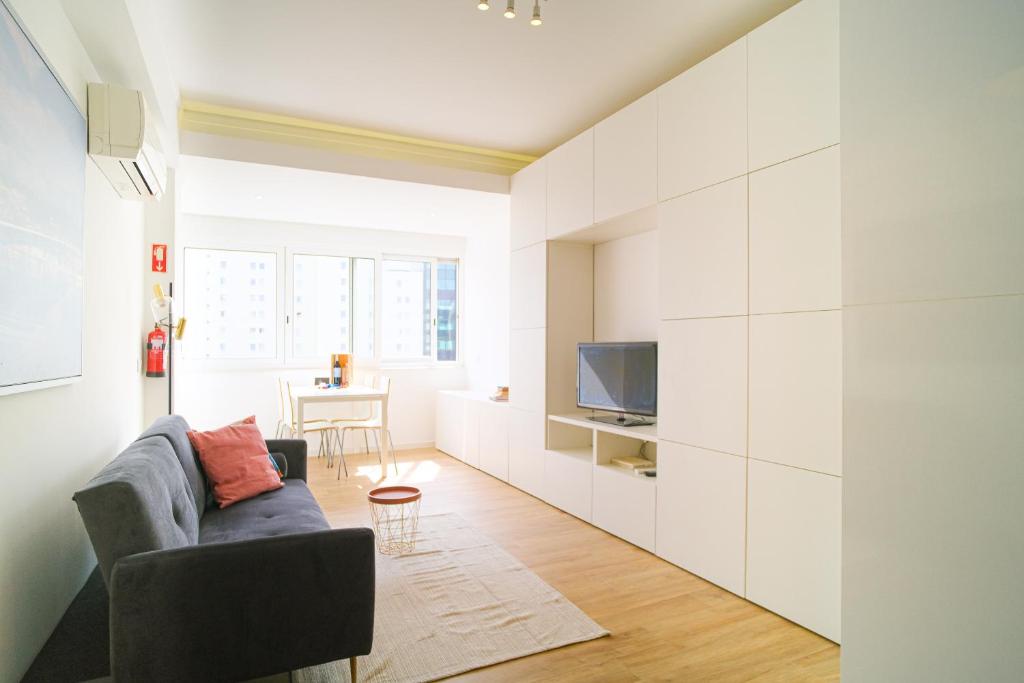The Plaza Flat — photo 1