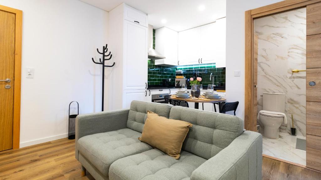 Trendy 2BR Near Douro River by LovelyStay — photo 1