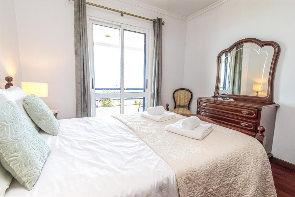 Sea and sunset view apartment in Funchal photo 2