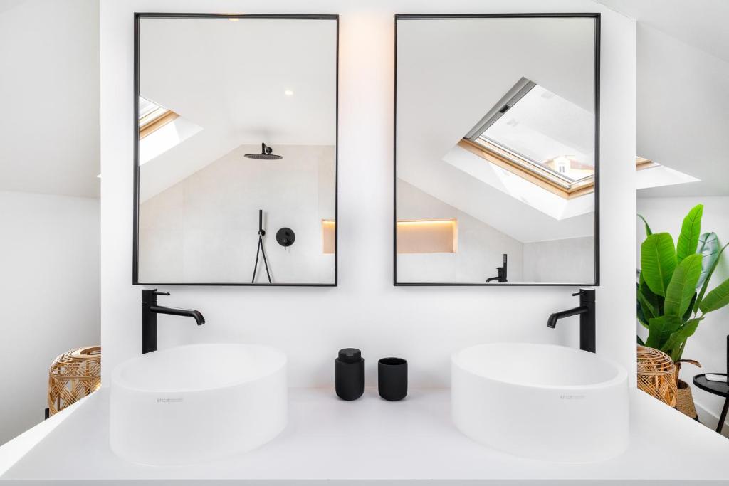 WHome | Luxury Duplex Prime Location Great for Families photo 3