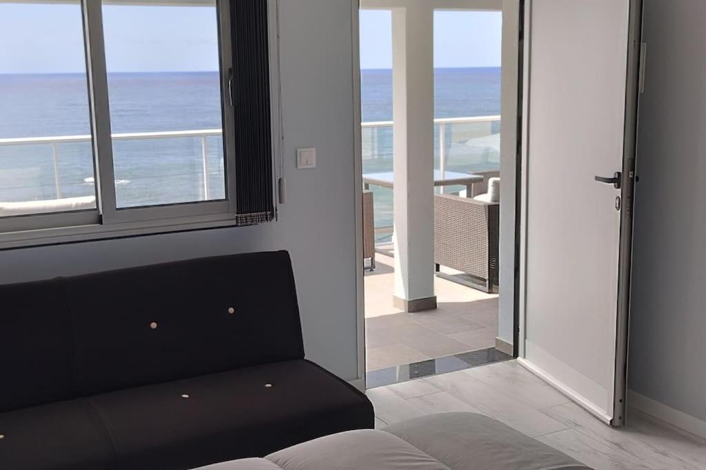Apt 'A Gaioa' in 'The Cliff Coast Accomodation' photo 2
