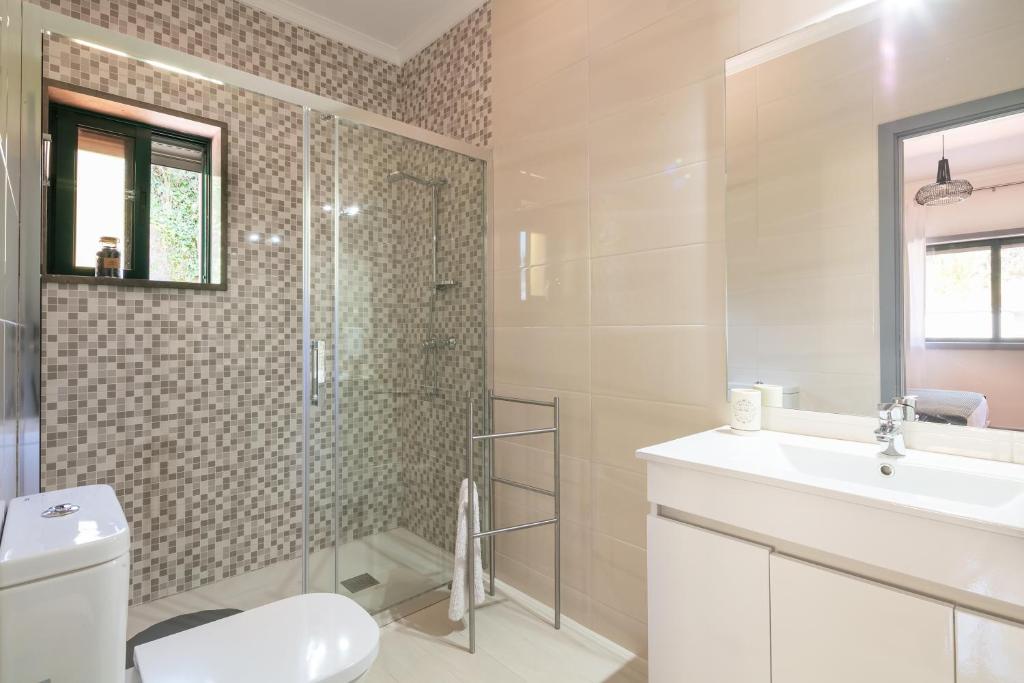Stunning 3-bed-2-bath villa over Douro River;Porto city - WIFI-sleep 6-10 photo 3