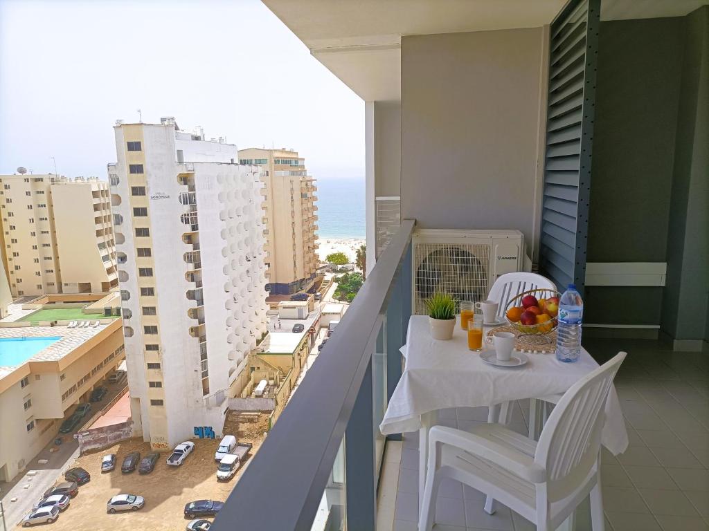 ROCHA TOWER 13A — photo 1