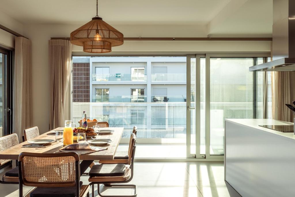 The Green Escape Albufeira Poolside Retreat — photo 1