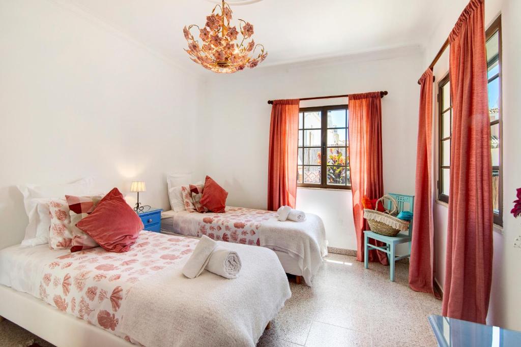 Sunshine House photo 2