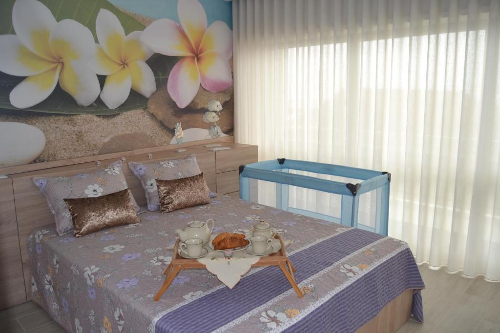 SUNKISSED OFIR HOUSE — photo 1