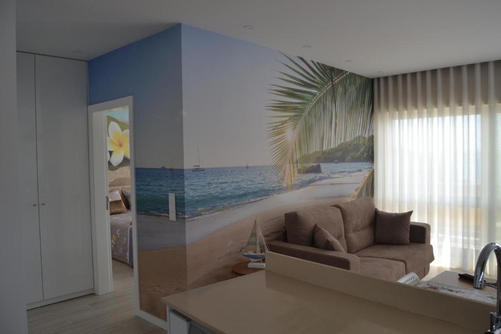 SUNKISSED OFIR HOUSE photo 2