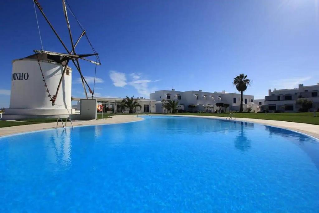 TAC - Windmill OceanFront Villa photo 2