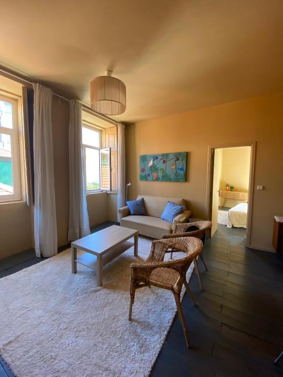Sunny Apartment photo 2
