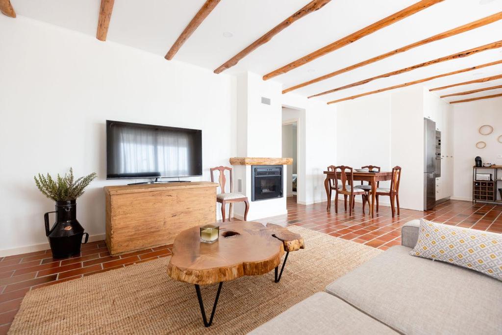 WHome Countryside Charm Near Wedding Venue w/ BBQ Patio — photo 1