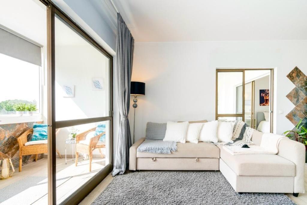 Spacious 1-Bedroom Apartment with Pool near Vilamoura Marina — photo 1