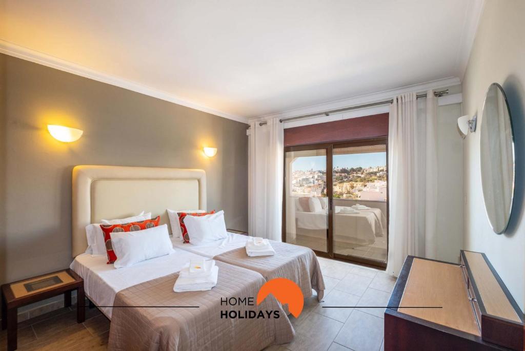 #018 T2 Elisabete by Home Holidays photo 2