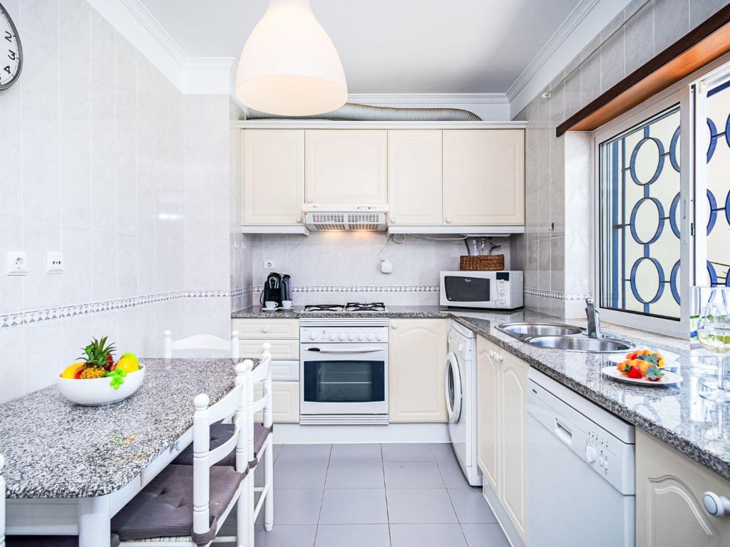 Apartment Mediterrâneo by Interhome photo 3