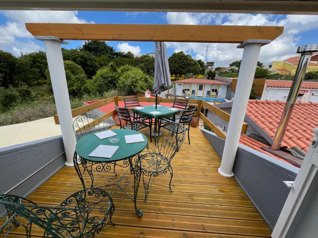 Sun House III - Near Sintra - Kitchen - Pool — photo 1