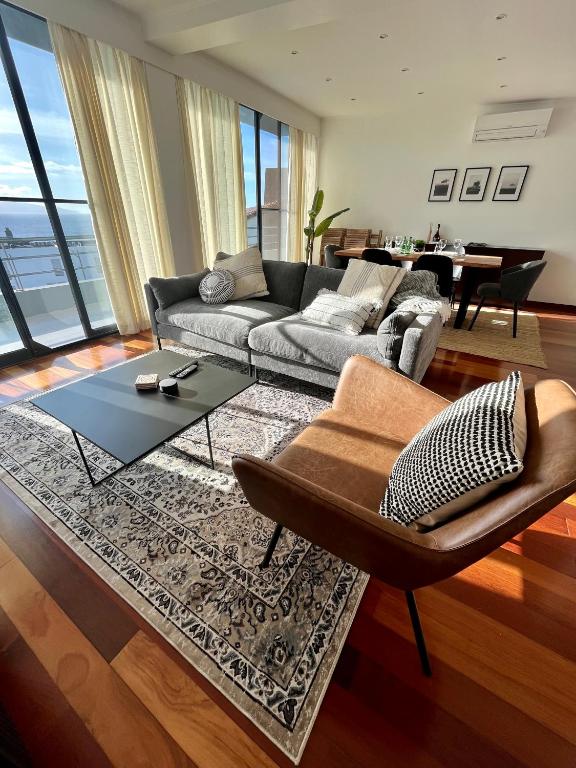 Ribeira Grande Ocean View Apartment — photo 1
