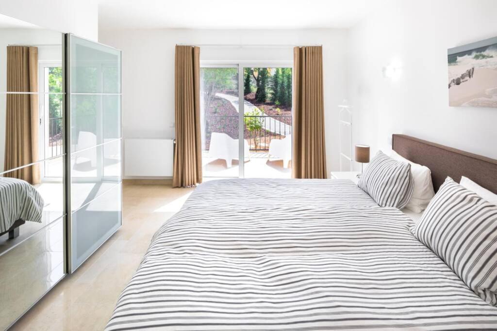 Casa Rosa - Heated Pool & Sea Views photo 2