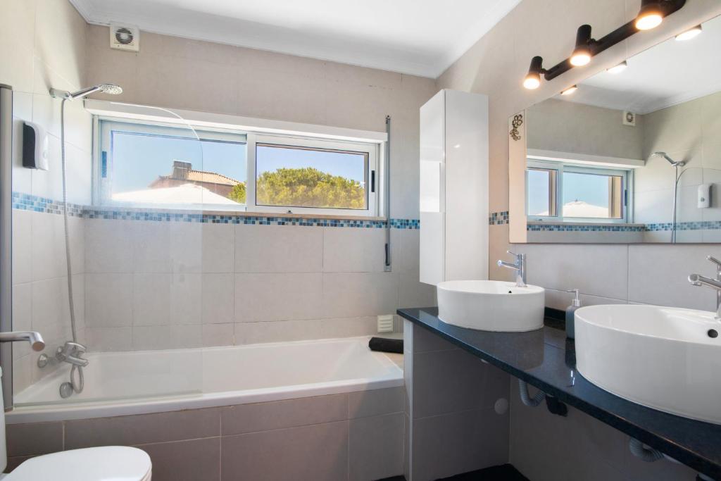 Sunrise House photo 3