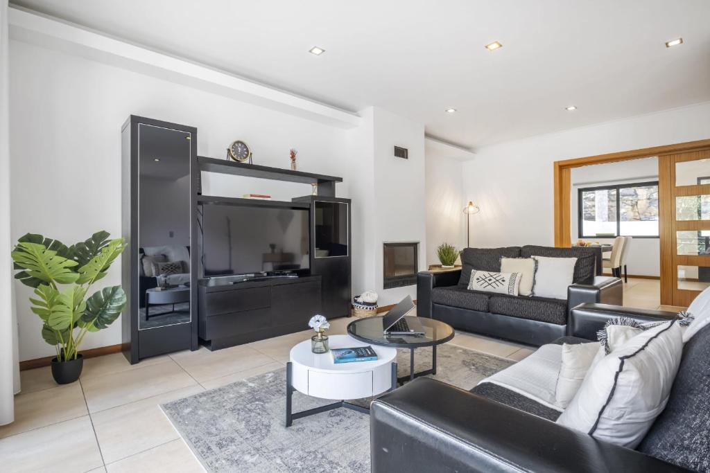 Til Home by Homie photo 3