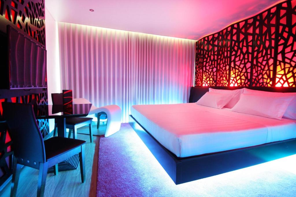 Silk Motel photo 2