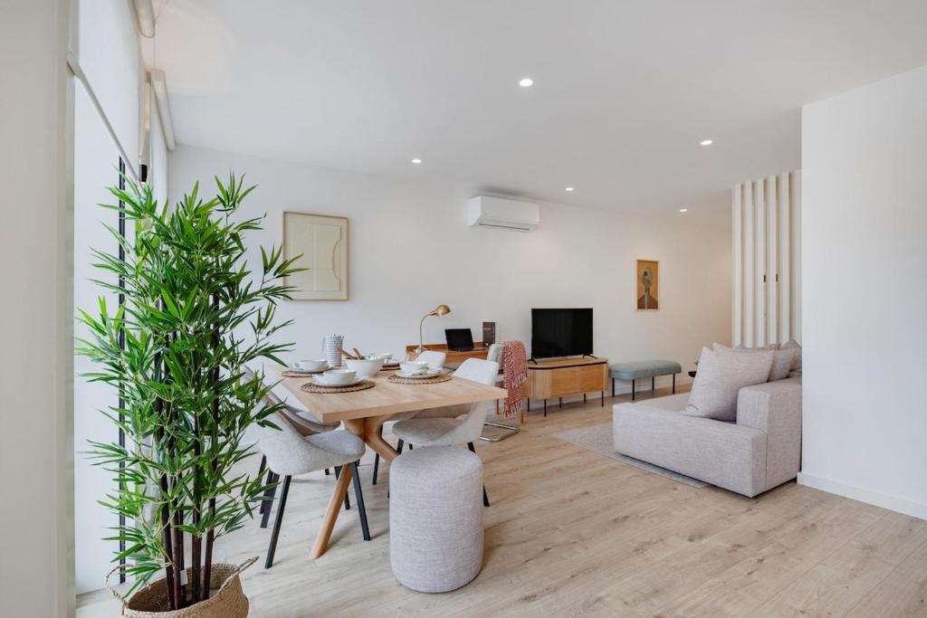 The Light Loft @ BoaVista Flats — photo 1