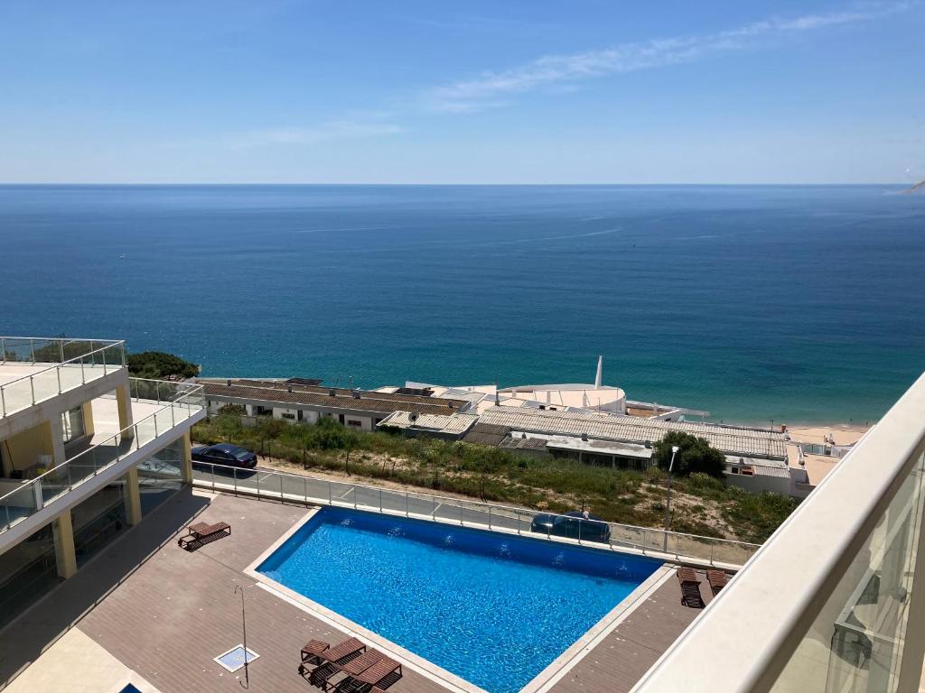 Sesimbra by the sea photo 3
