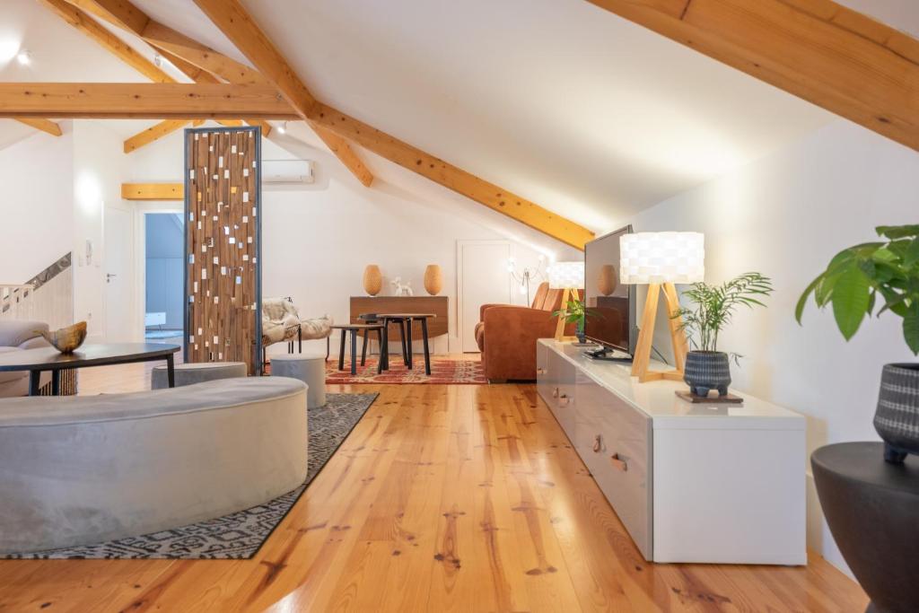 Tomas Loft photo 3