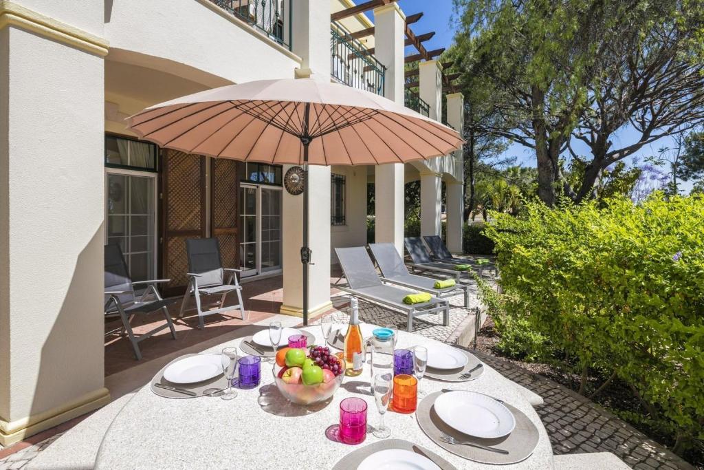 Sera - Luxury 3 bedroom apartment with pool — photo 1