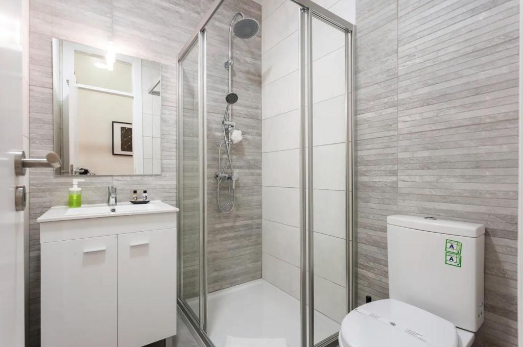 WHome Alfama Spacious 2-Bed near Feira da Ladra photo 3
