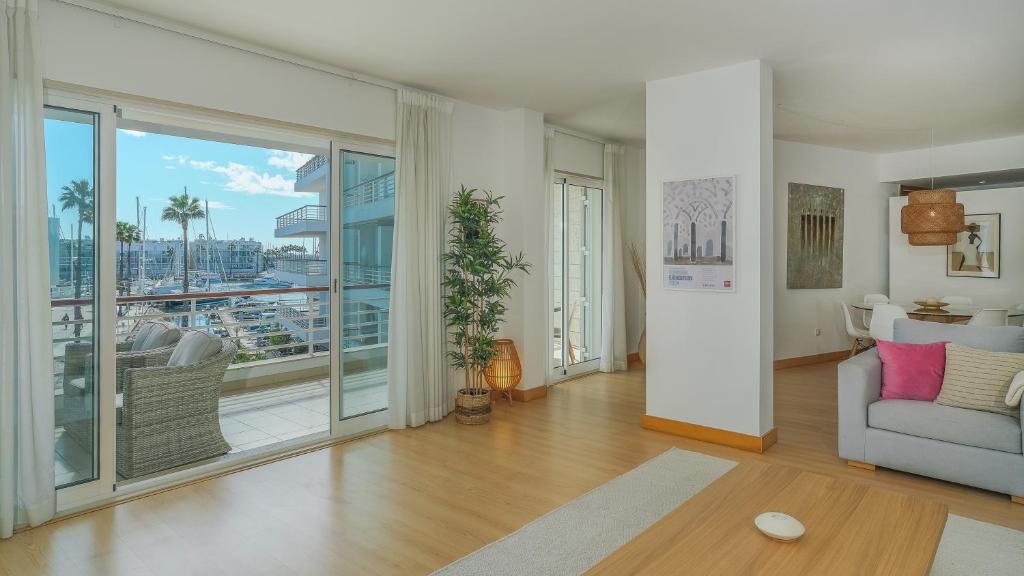 Almarina Apartment — photo 1