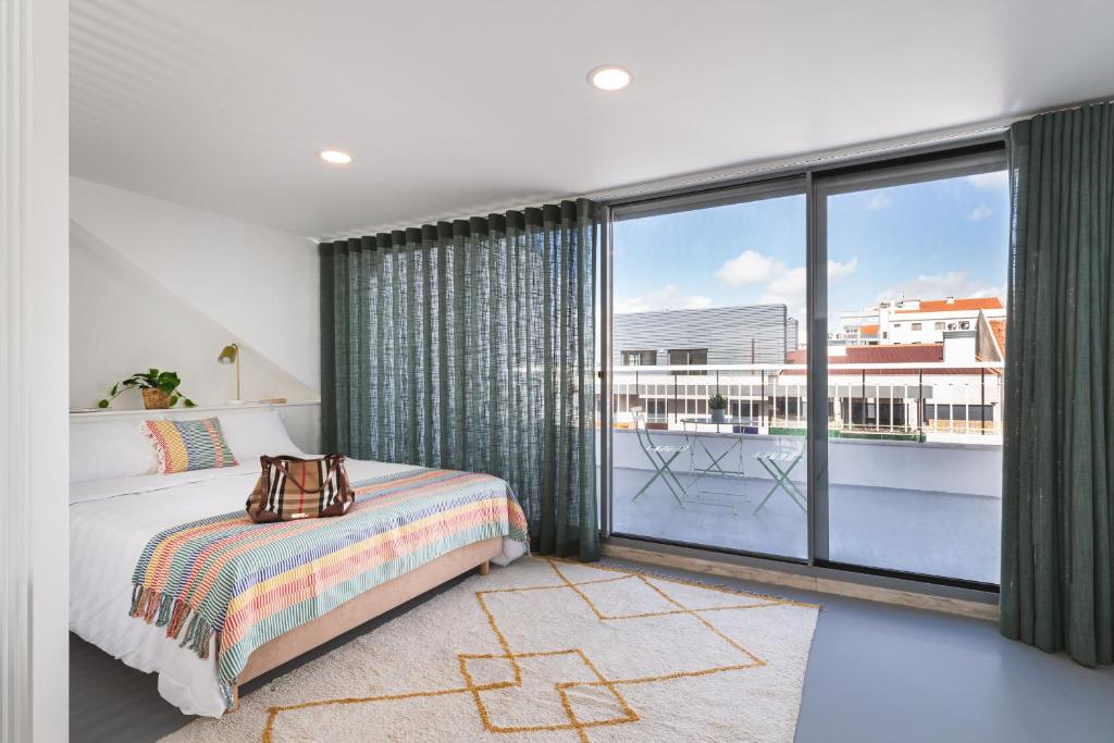 Succeed Campo Pequeno Apartments photo 2