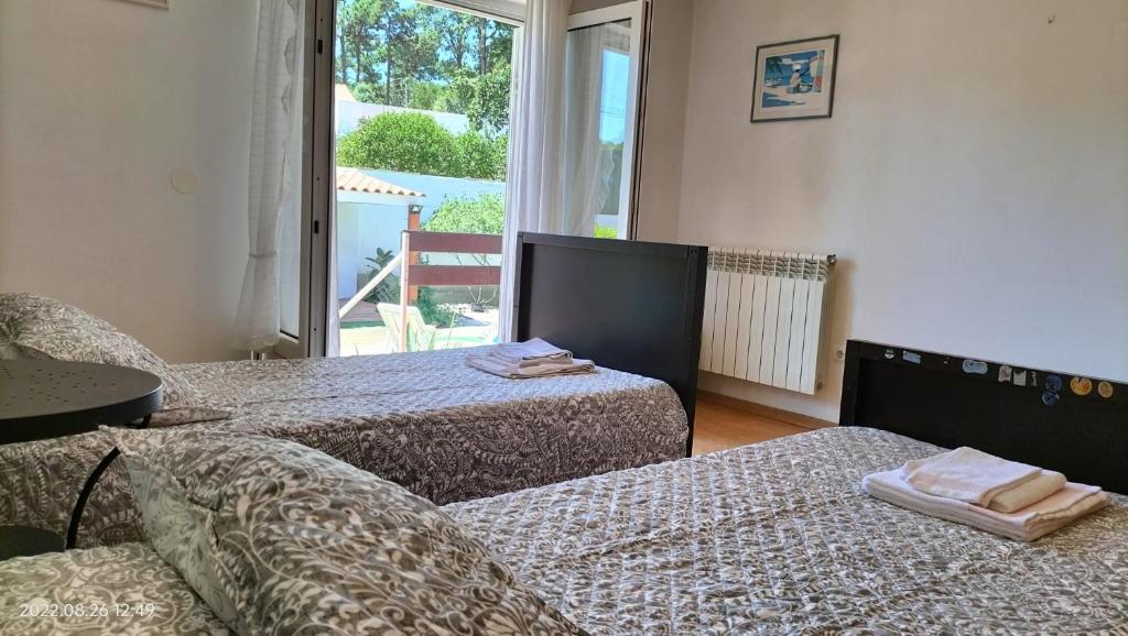 Suite in a rustic house with swimming pool photo 2