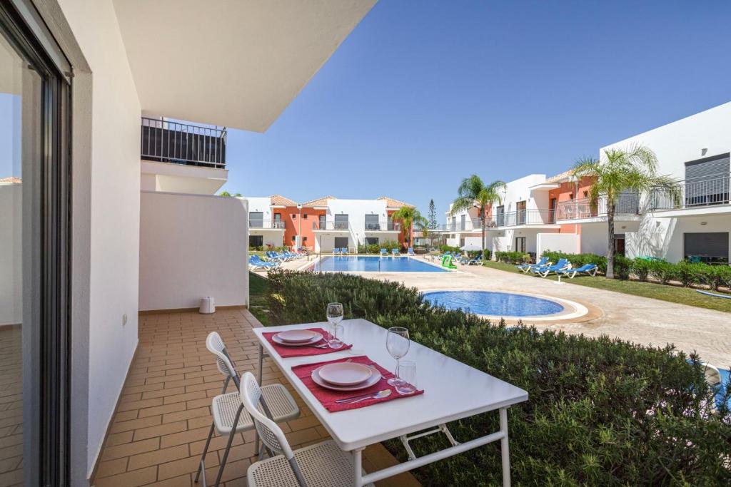 TAC - Pêra Gardens Villa photo 3