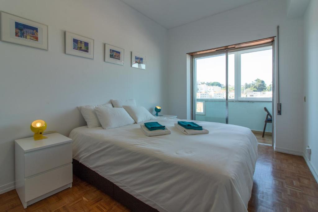 Cacilhas Amazing view of Lisbon close to beach Caparica photo 2