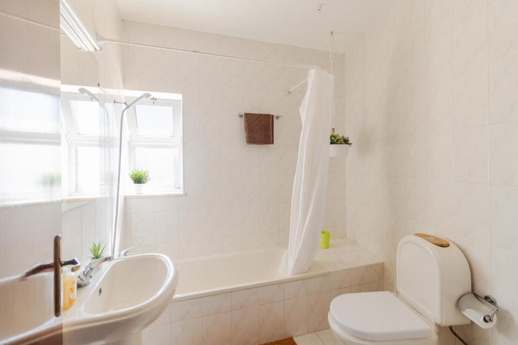 Sunny House photo 3